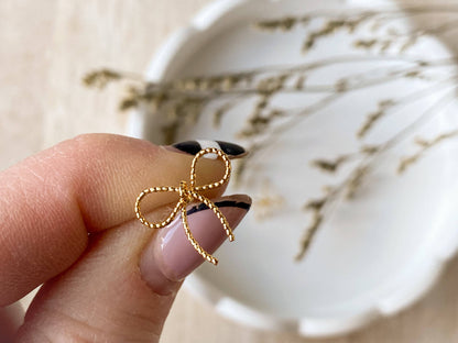 The Elle Bow