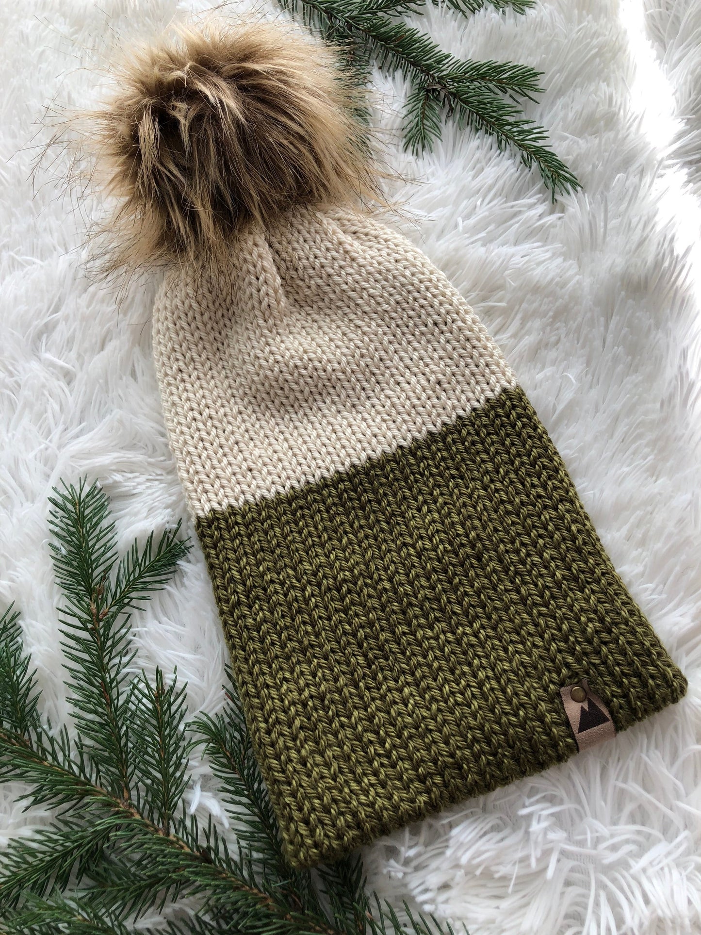 Cozy Knit Toque with Detachable Faux Fur Pom Pom Fall and Winter Hat for Women Cream & Green Toque
