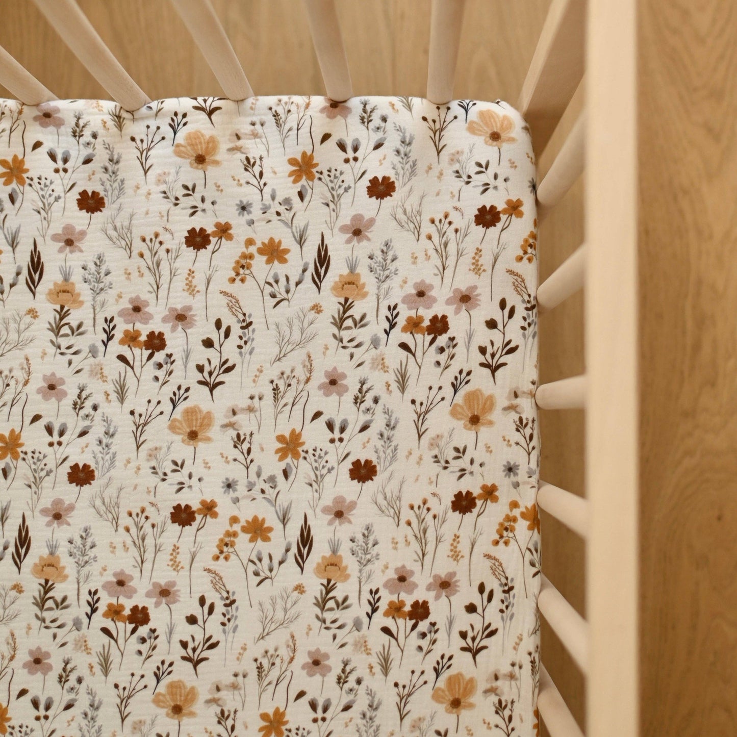 Crepe standard crib sheet - Wildflowers