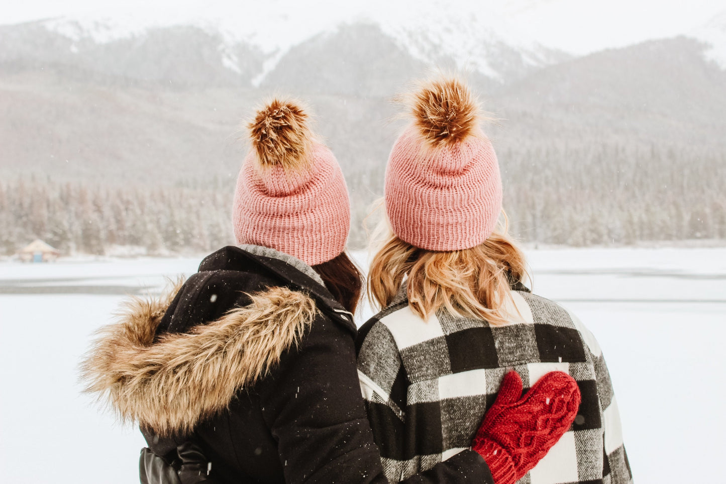 Cozy Knit Toque with Detachable Faux Fur Pom Pom Fall and Winter Hat for Women Blush Pink Toque