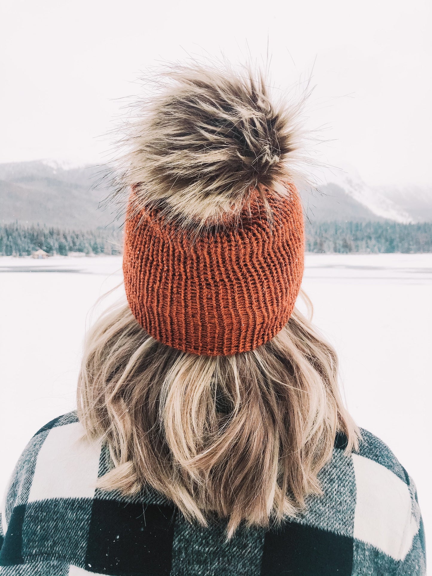 Cozy Knit Toque with Detachable Faux Fur Pom Pom Fall and Winter Hat for Women Rust Orange Toque