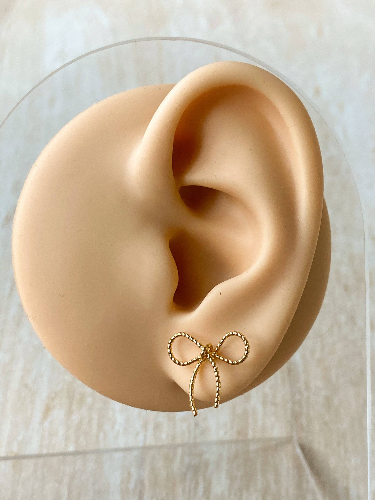 The Elle Bow